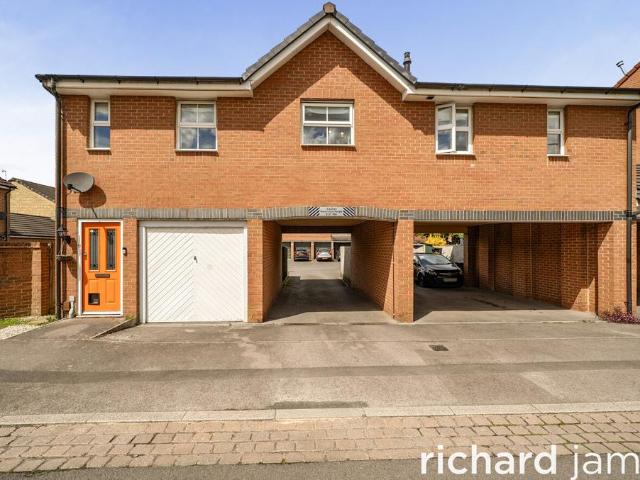 House for sale in Churchward, Rodbourne