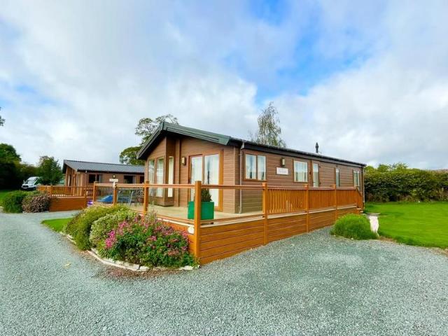 House for sale in Little Ness, Shropshire