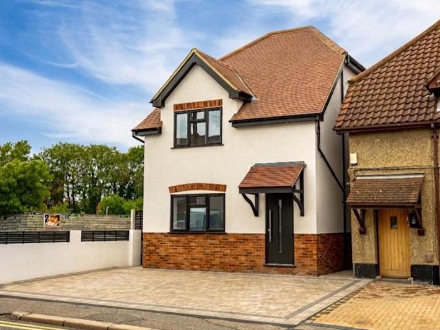 House for sale in Alton Barnes, Isle Of Man