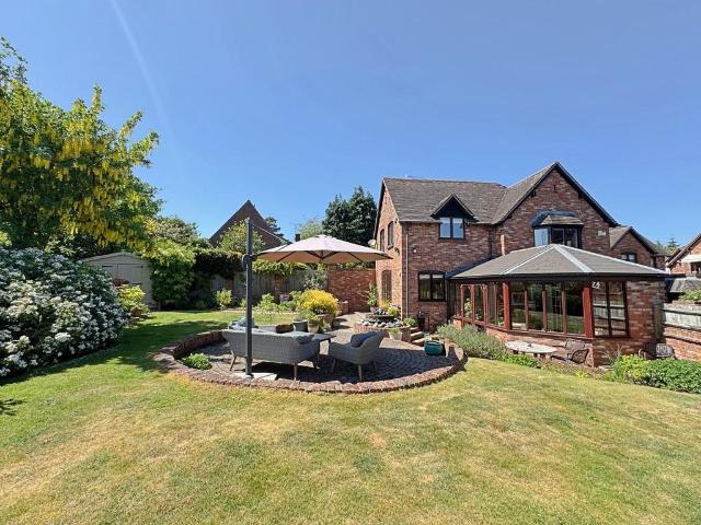 House for sale in Leek Wootton, Warwick