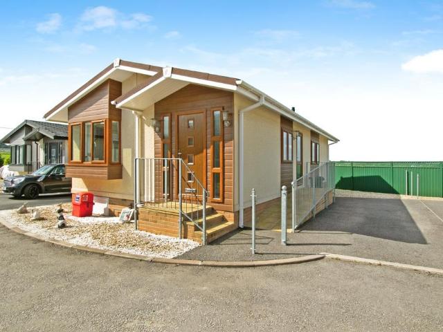 House for sale in Mount Ambrose, Cornwall