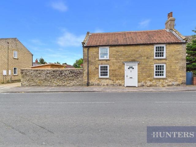 House for sale in Cayton