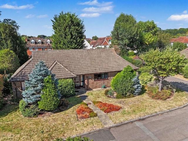 House for sale in Claygate, Elmbridge