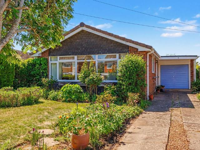 Bungalow for sale in Honington, Alderminster