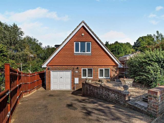 House for sale in Ringlestone, Midway