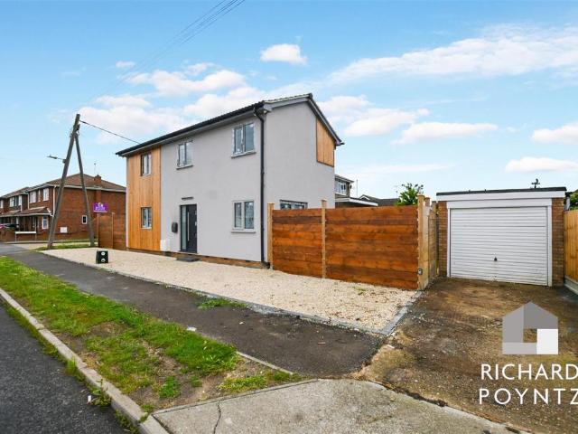 House for sale in Winter Gardens, Essex