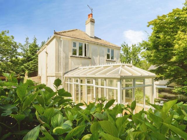 House for sale in Penrhyndeudraeth