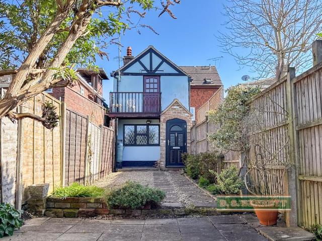 House for sale in Wraysbury, Isle Of Man