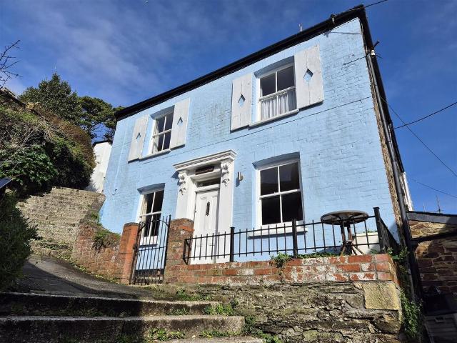 House for sale in Fowey, Cornwall