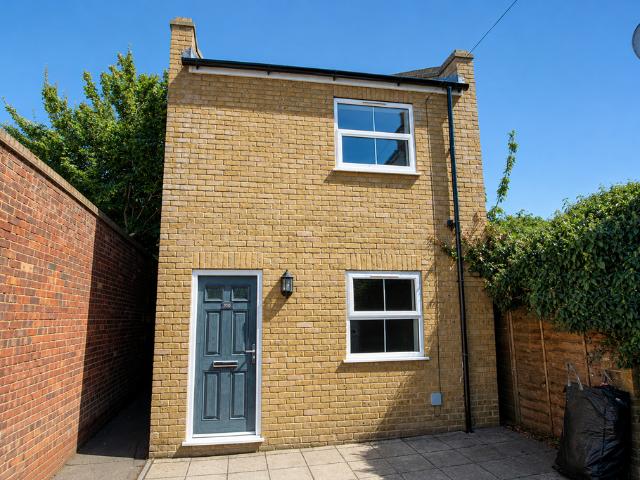 House for sale in Chilton, Acol