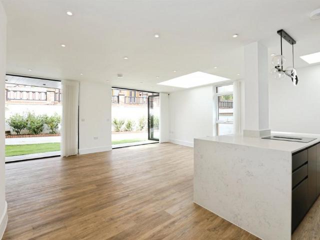 House for sale in Sunnyside, Mid Sussex