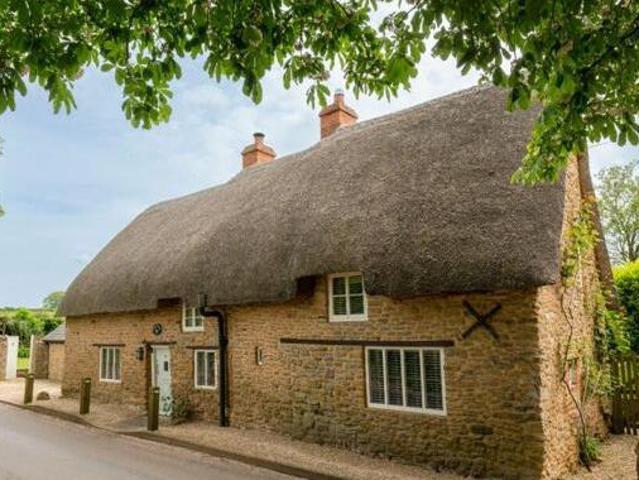 House for sale in Evershot, Oxfordshire