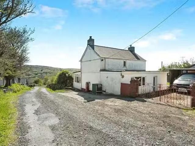 House for sale in Pontardawe, Clydach