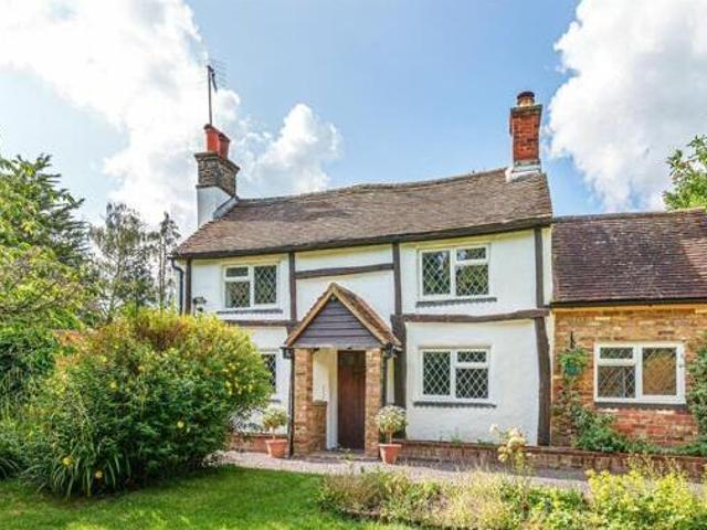 House for sale in Cranleigh, Waverley