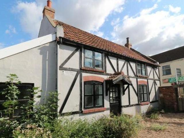 House for sale in Lyons, Greater London