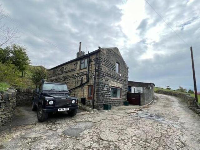 House for sale in Halifax, West Yorkshire