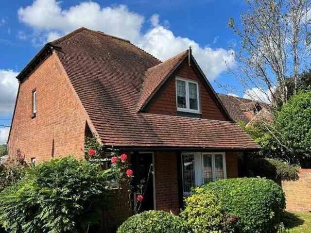 House for sale in Horsham, West Sussex