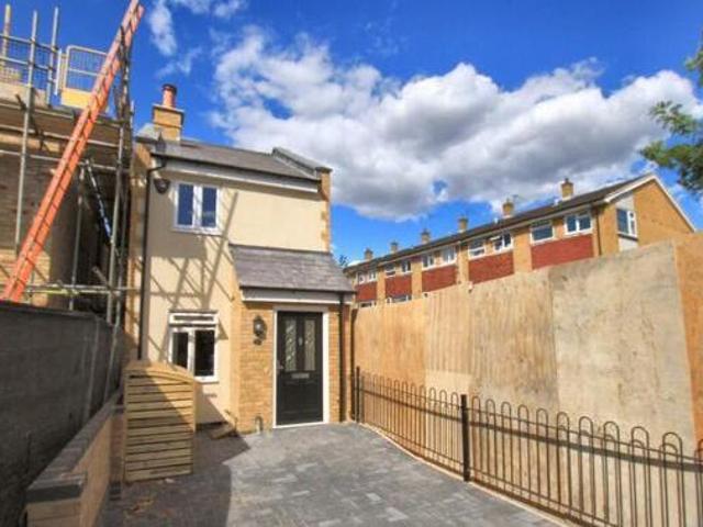 House for sale in Greater London