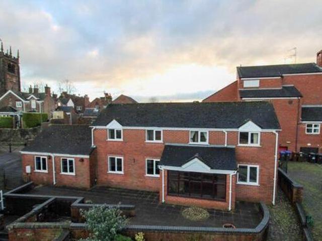 House for sale in Kingsley Moor, Staffordshire