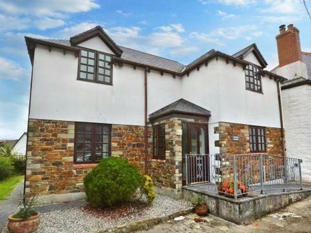 House for sale in Lamellion, Cornwall