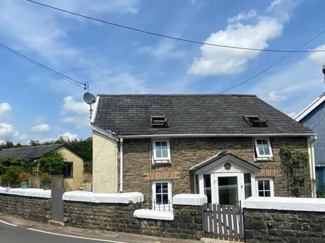 House for sale in Llandeilo, Wales