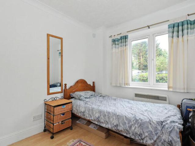 Flat for sale in New Headington, Oxford