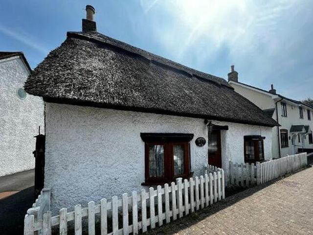 House for sale in Old Milton, New Forest