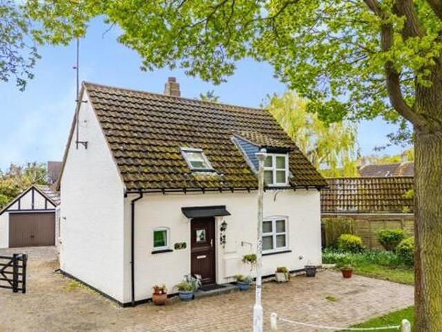 House for sale in Noak Hill, Noak Bridge