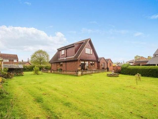 House for sale in Pontefract, West Yorkshire