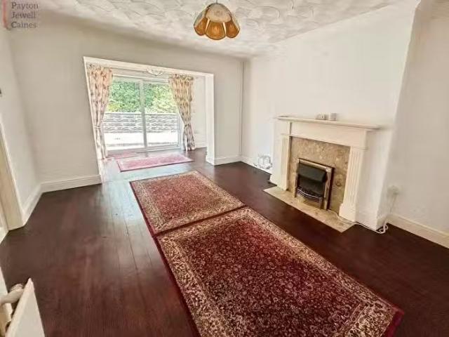 House for sale in Taibach