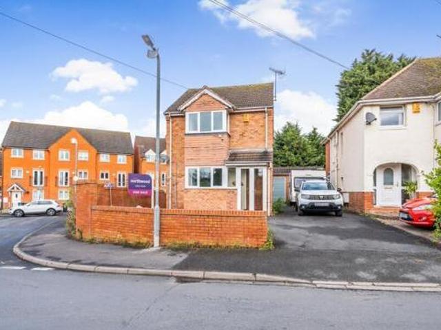 House for sale in The Ronkswood, Worcester