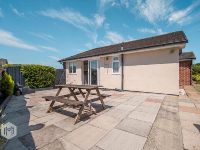 Farm for sale in Bradshaw, Bolton