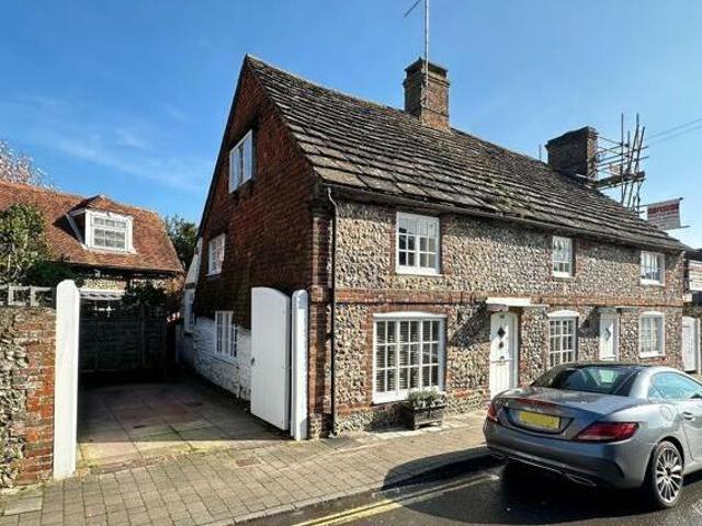 House for sale in Horsham, West Sussex