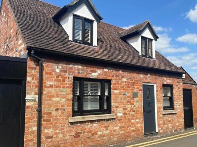 House for sale in Tewkesbury, Pamington