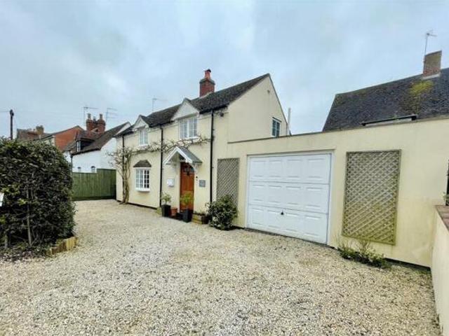 House for sale in Tiddington, Alderminster
