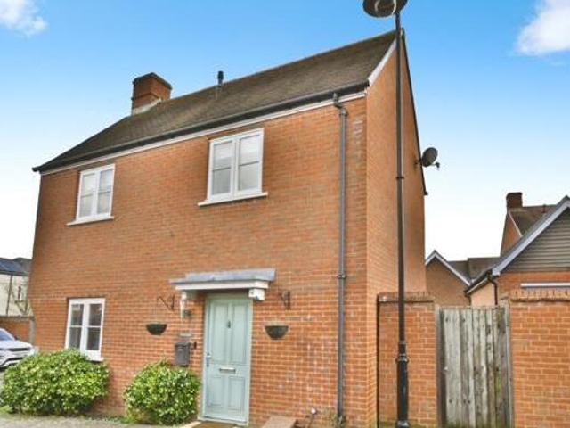 House for sale in Spring Vale, Hampshire
