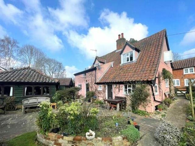 House for sale in Woodbridge, East Suffolk