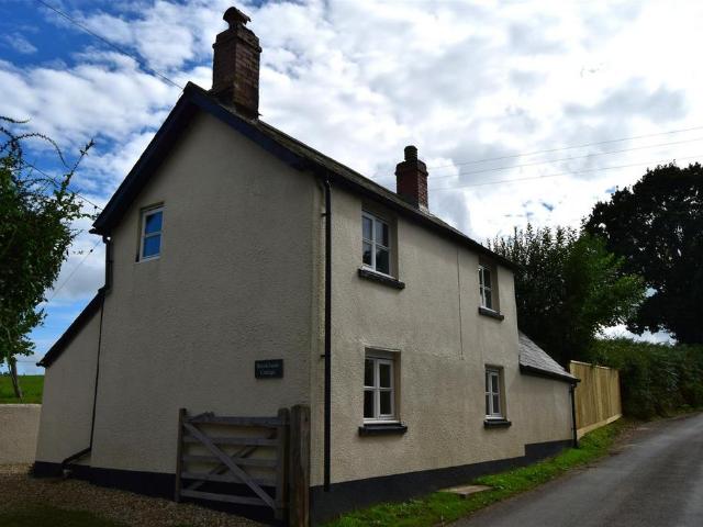 House for rent in Coombelake, Budlake