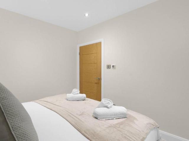 House for rent in Hook, Greater London