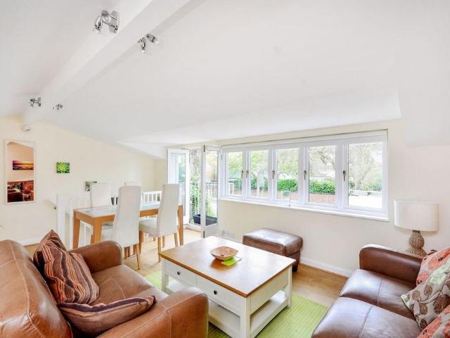House for rent in Kew, Greater London
