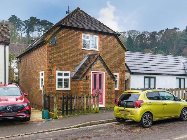 House for rent in Fole, Surrey