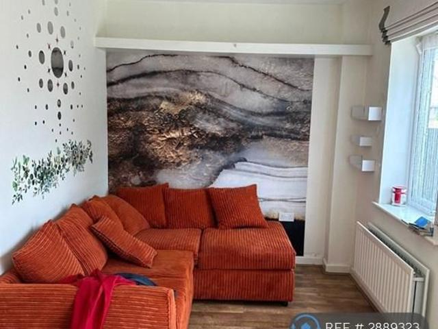House for rent in The Brow, Halton
