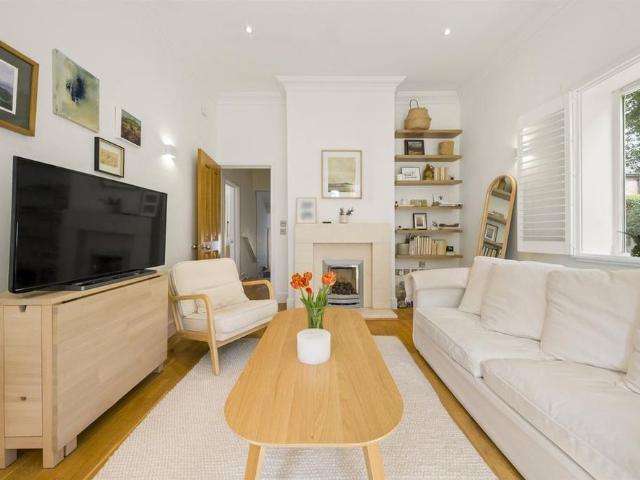 House for rent in Blackhills, Surrey