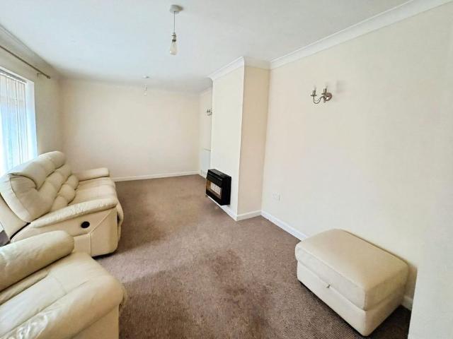House for rent in Stroud, School House