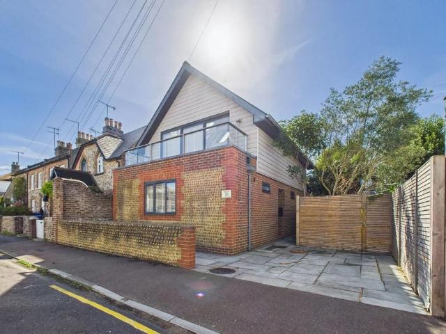 House for rent in Worthing, West Sussex