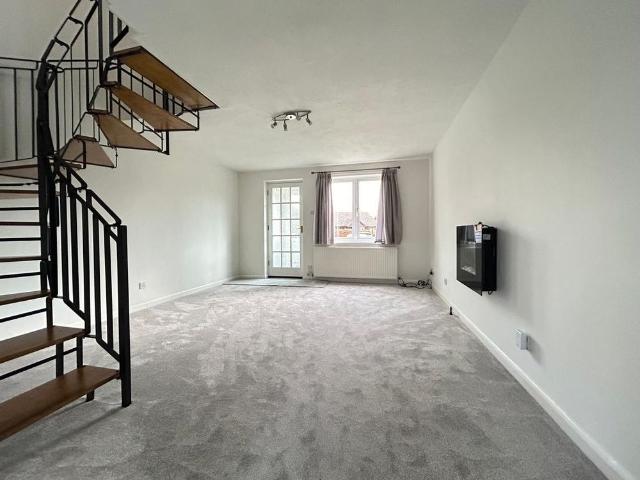 House for rent in Fole, Surrey