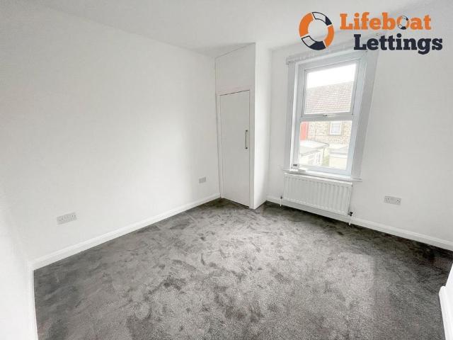 House for rent in Clarendon, Ash