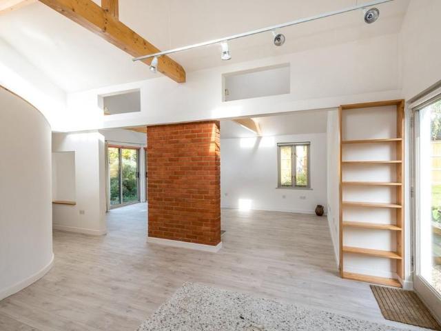 House for rent in Nayland-with-Wissington, Chelmondiston