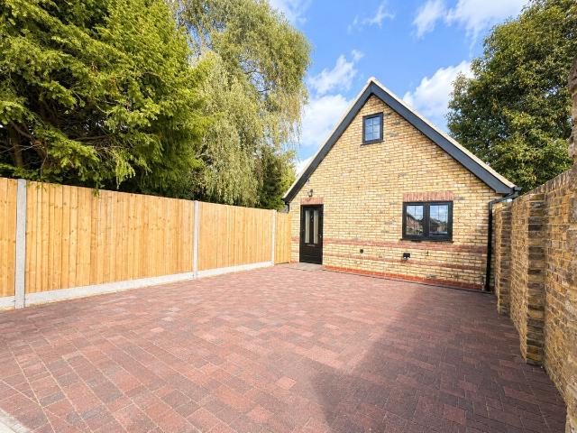 House for rent in Cowley, Greater London