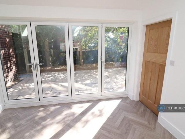 House for rent in Red Hill, Wakefield